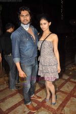 Gaurav Chopra, Mouni Roy at producer Sunil Bohra_s party in Kino_s Cottage on 2nd Aug 2011 (10).JPG